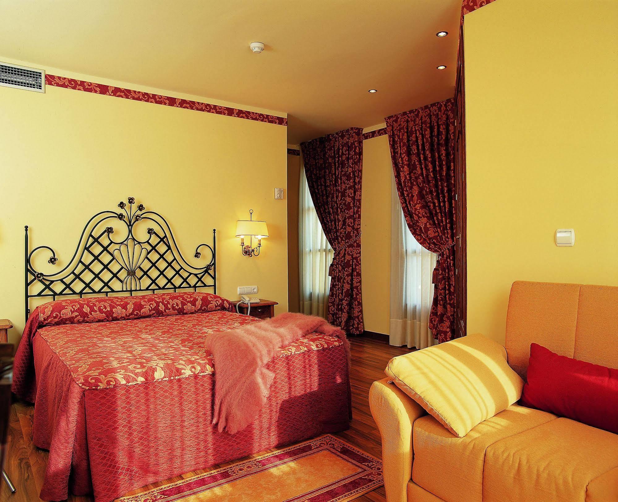 Palacio Azcarate Hotel Ezcaray Exterior photo
